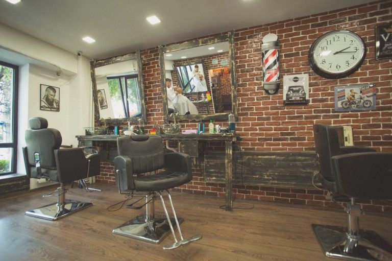 What Is The Difference Between A Barbershop And A Hair Salon?